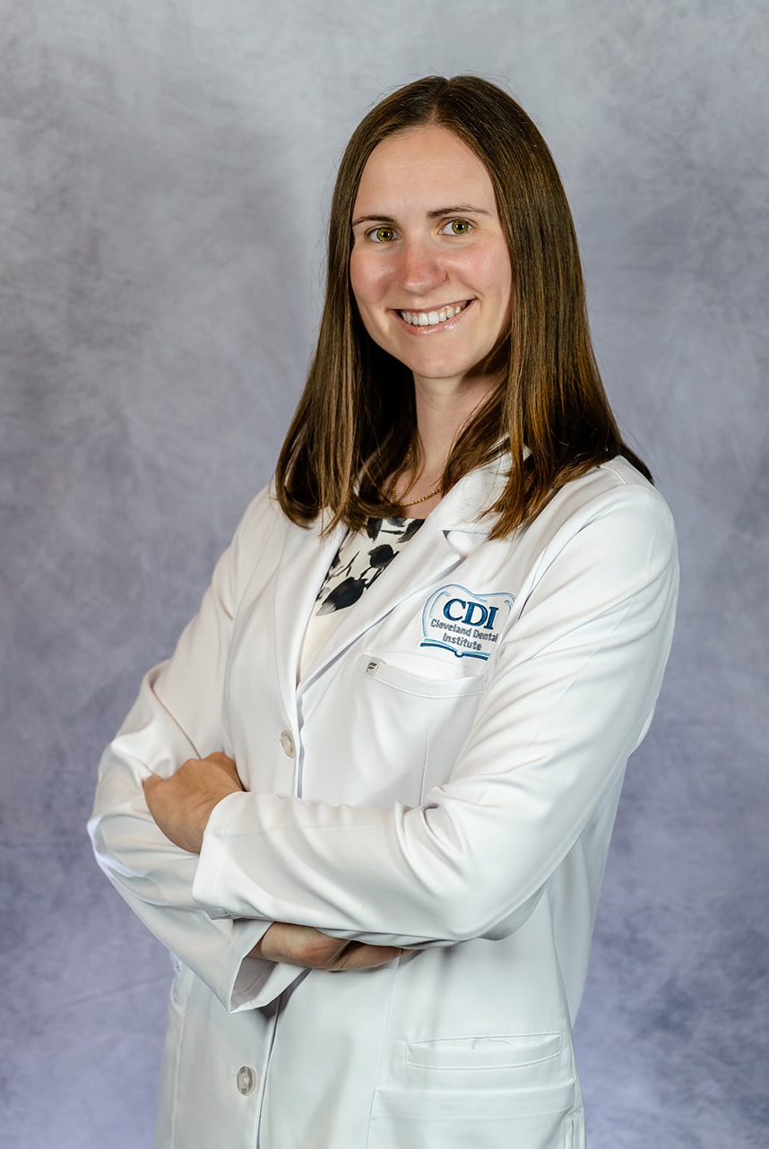 Dr. Mina AlDarraji | AEGD Columbus | Cleveland Dental Institute